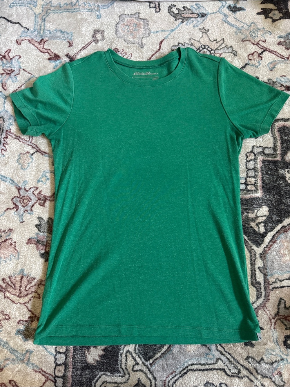 Eddie Bauer Solid Kelly Green Crew Tee